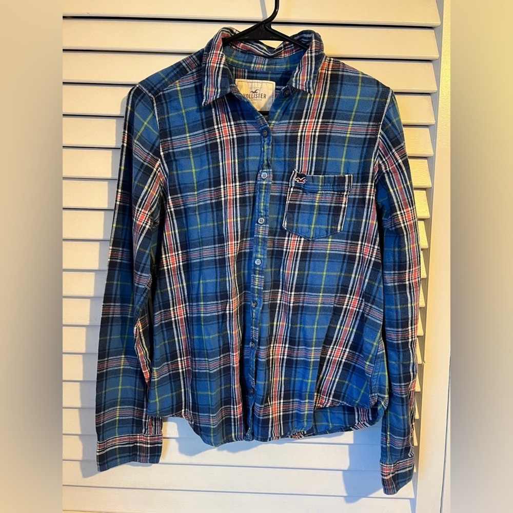 Hollister plaid button up shirt size L